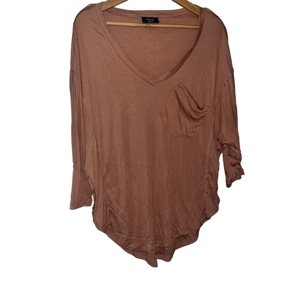 VICI Oversized Slouchy V-Neck 3/4 Sleeve top - Picture 2 of 8